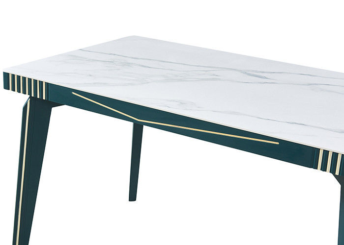 Mesa de jantar luxuosa clara moderna do restaurante da placa da rocha